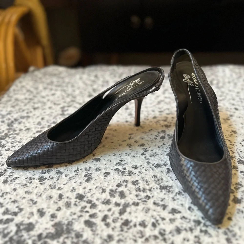 Donald J. Pliner Black Woven Pointed-Toe Slingback Heels